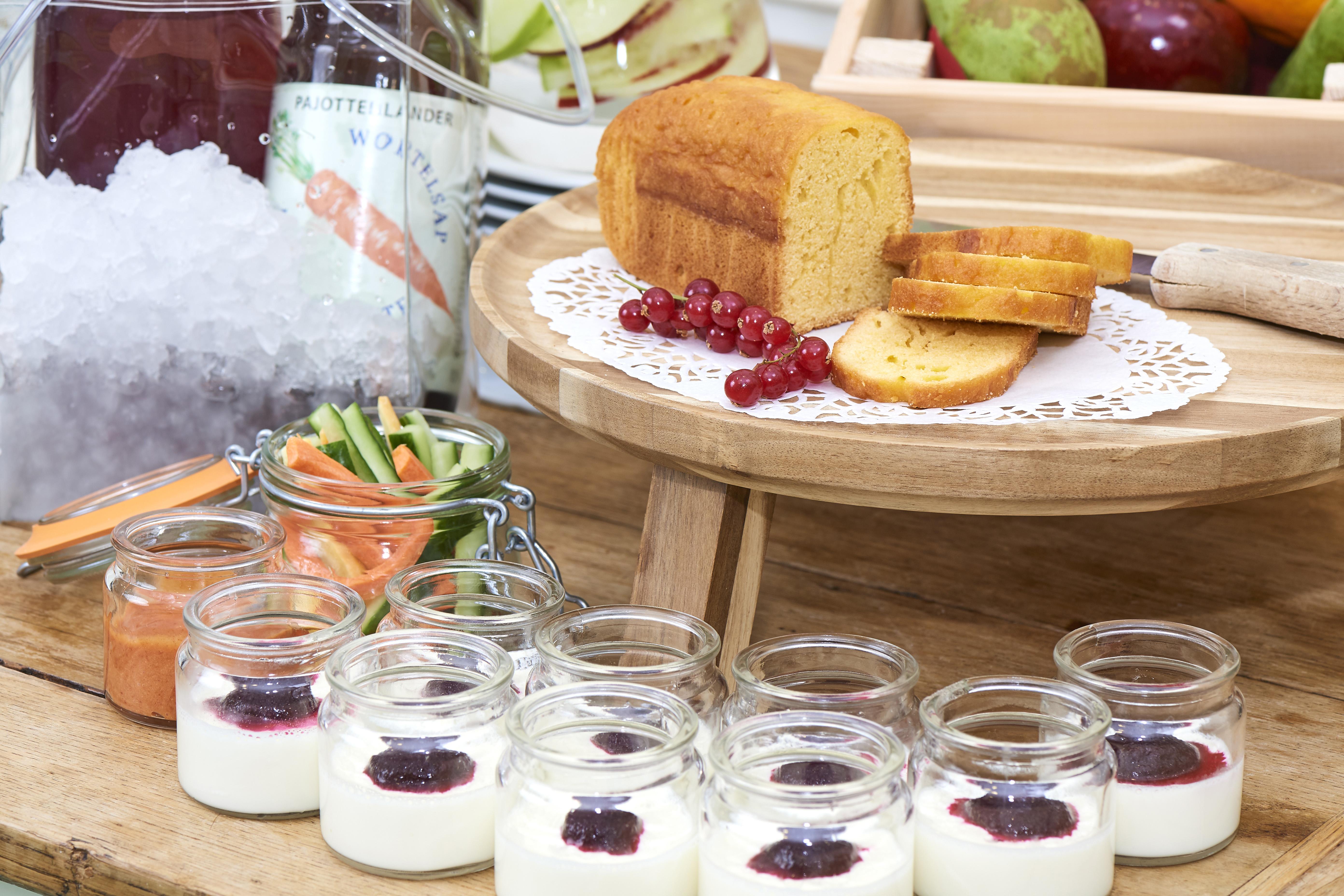 Stanhope Hotel By Thon Hotels Bruxelas Exterior foto A selection of dairy products