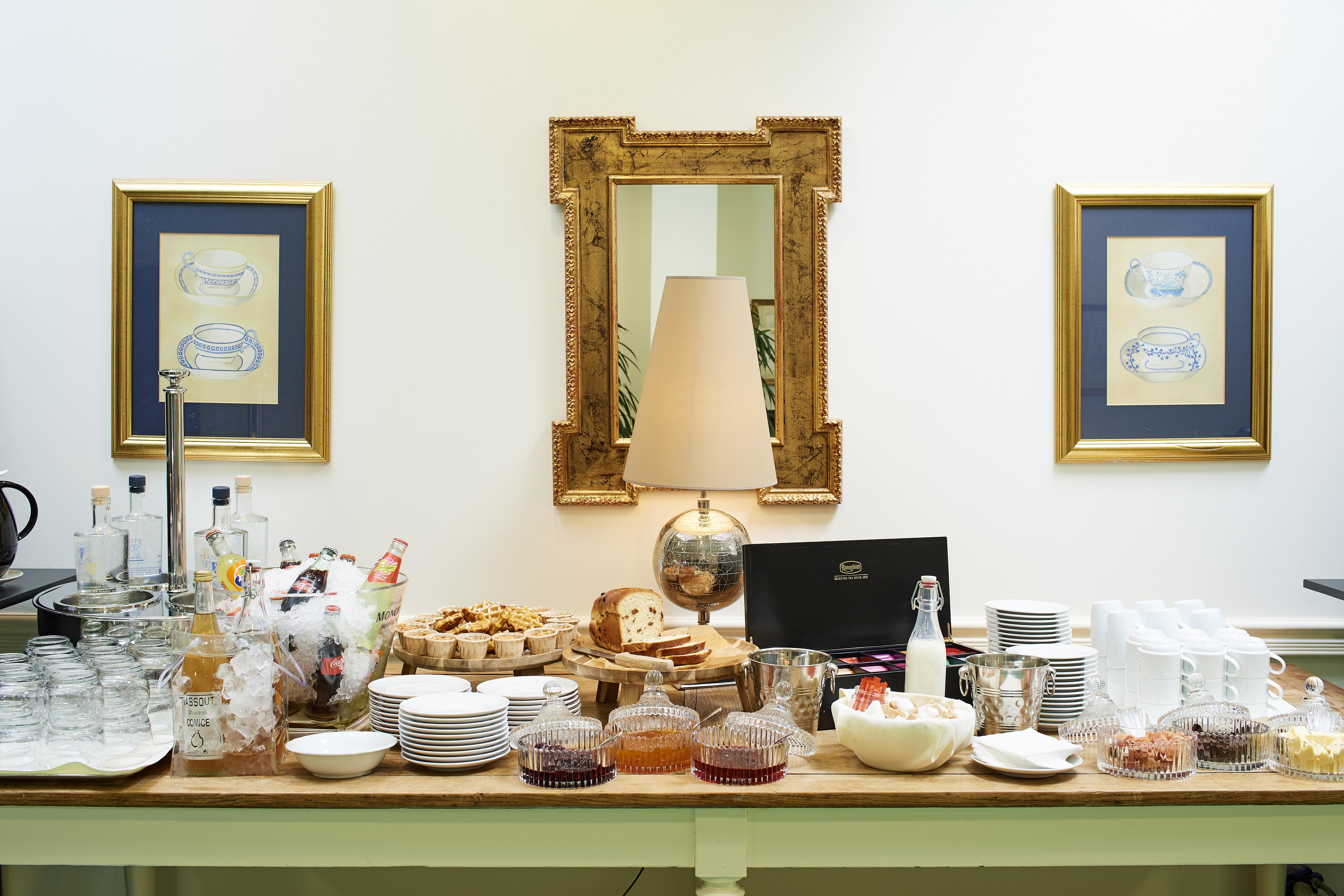 Stanhope Hotel By Thon Hotels Bruxelas Exterior foto A buffet