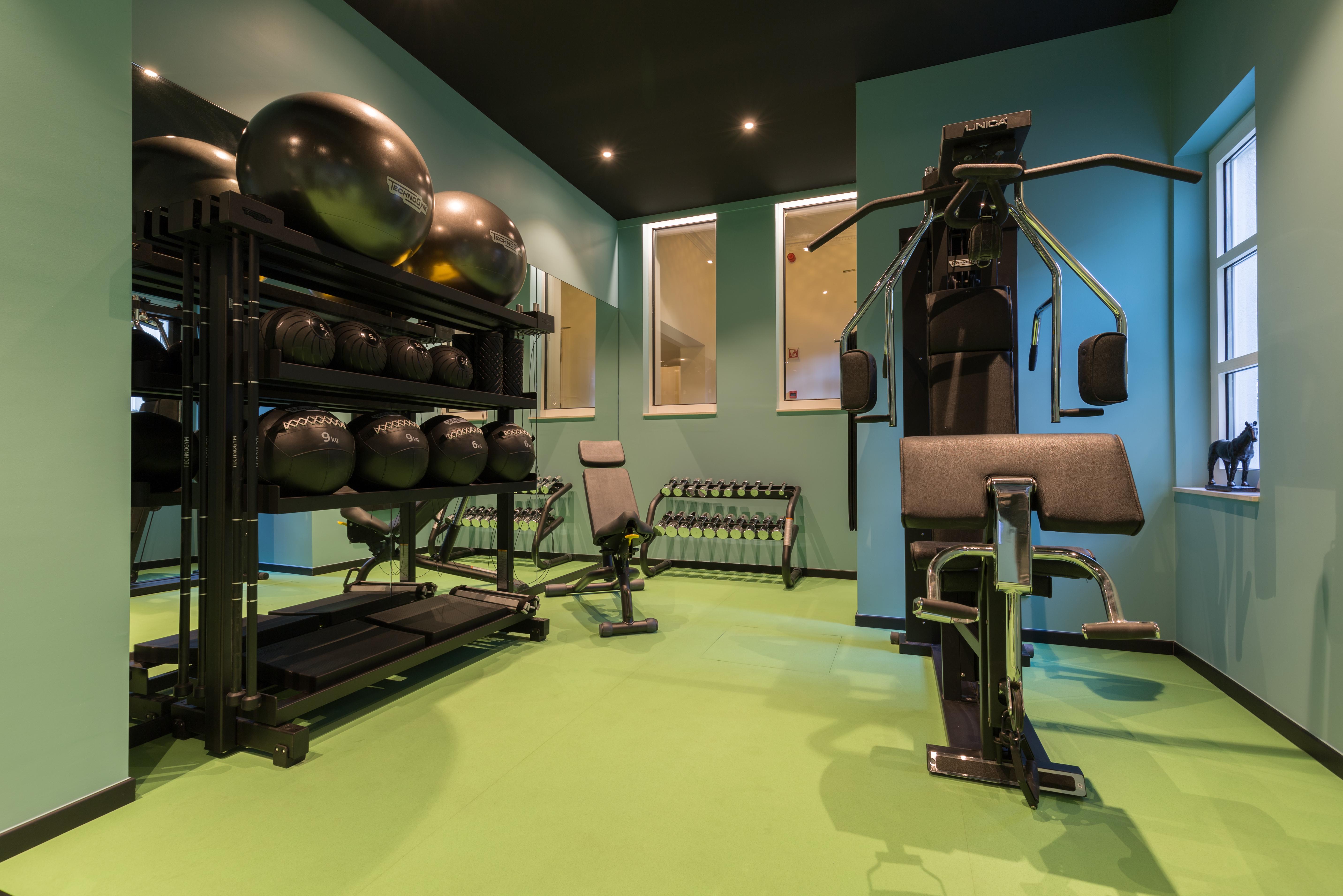 Stanhope Hotel By Thon Hotels Bruxelas Exterior foto The gym at the hotel