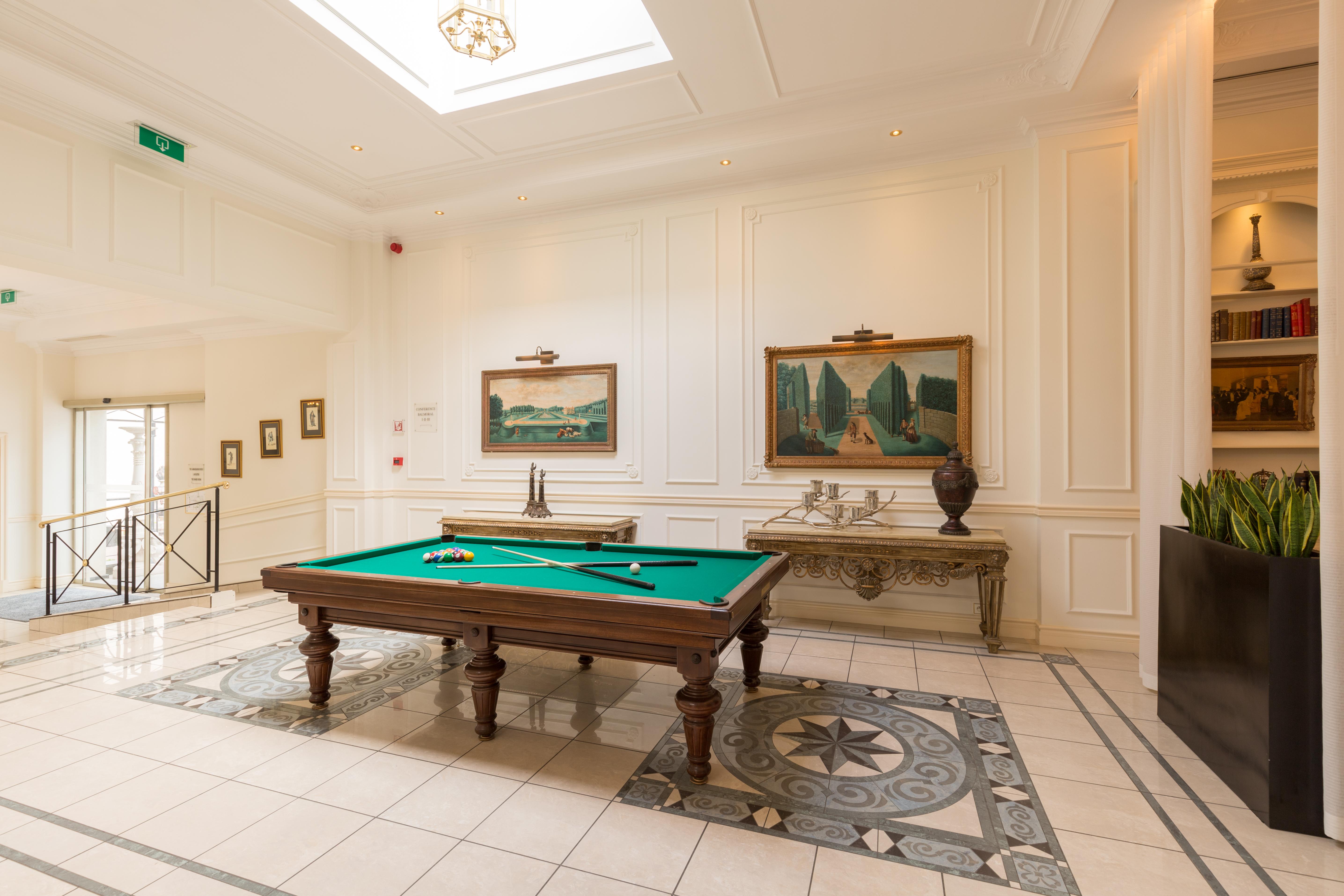 Stanhope Hotel By Thon Hotels Bruxelas Exterior foto The Billiard Room