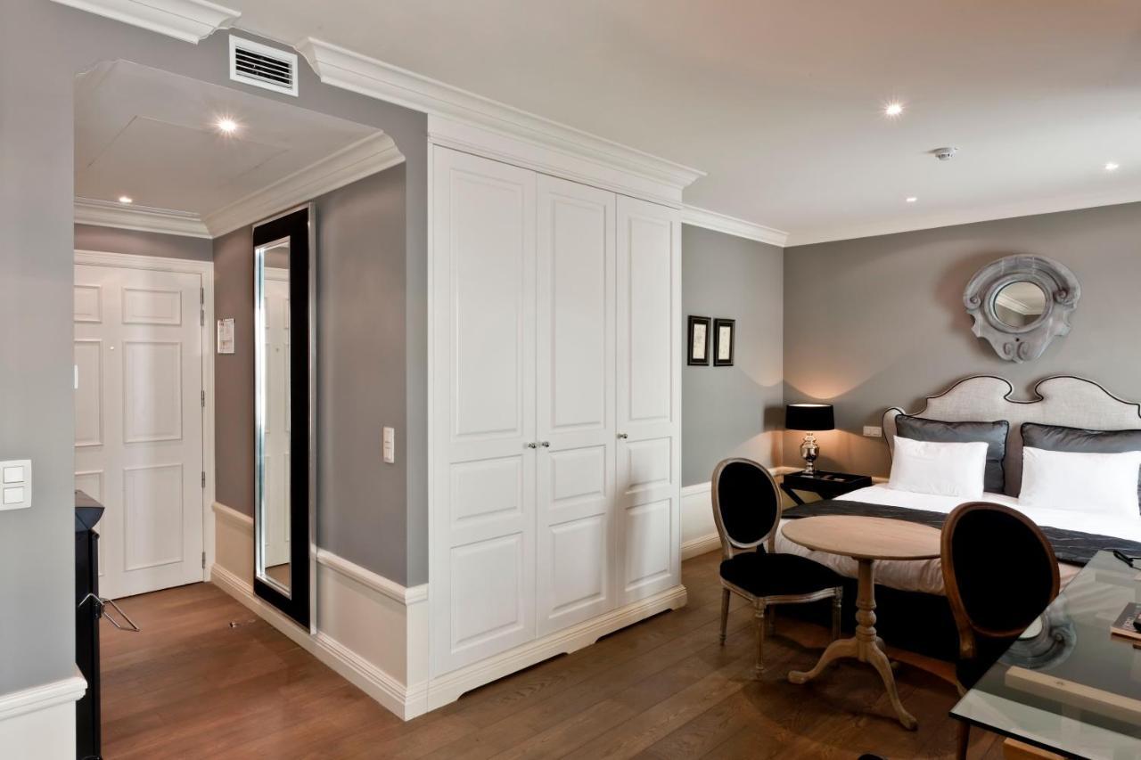 Stanhope Hotel By Thon Hotels Bruxelas Exterior foto A room at the hotel