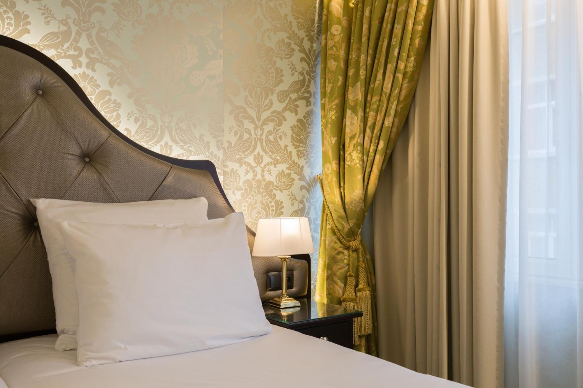 Stanhope Hotel By Thon Hotels Bruxelas Exterior foto A bedroom at the hotel